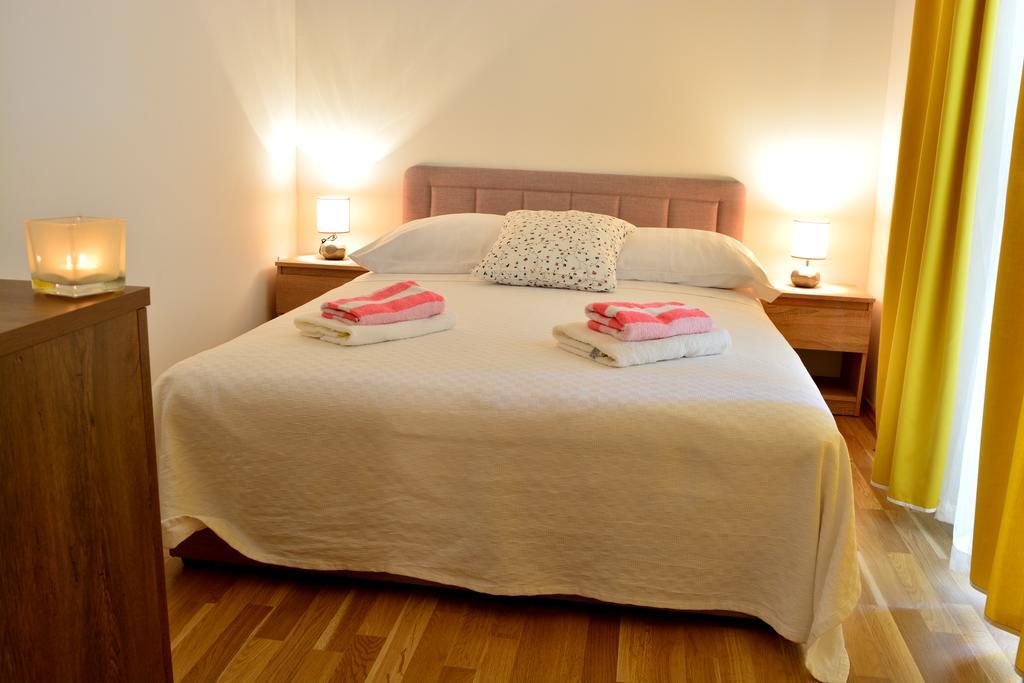 Apartments M&B Podstrana Bagian luar foto