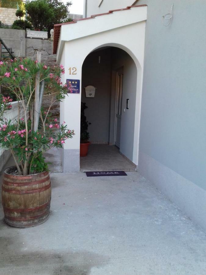Apartments M&B Podstrana Bagian luar foto
